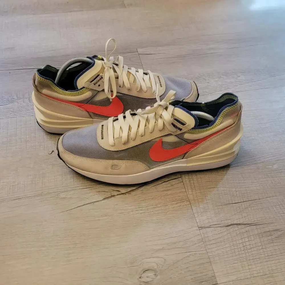 Nike Waffle One Coconut Milk Crimson Hyper Royal Sneakers DA7995-101